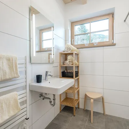 Haus Laura シャレー ドナースバッハヴァルト