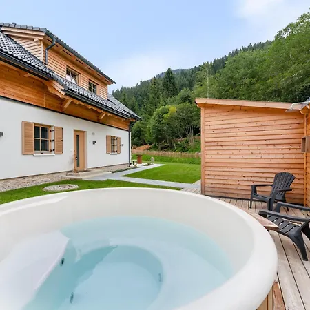Chalet Haus Laura *